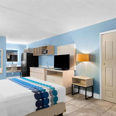 Suburban Studios By Choice Hotels - Award Winning - New 2024 - Walk To Eateries & Grocery - Ultra Sparkling - Garden Rooms - Designer Lighting & Right Off I-95 - Proudly An All American Managed Property Brunswick Eksteriør bilde